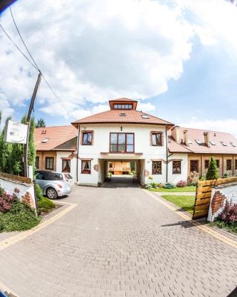 Agroturystyka W Dolinie Stawu - Pokoje Gościnne