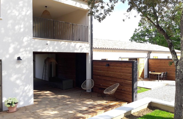 Aiguèze, Gîte N°5 air-conditioned with swimming pool