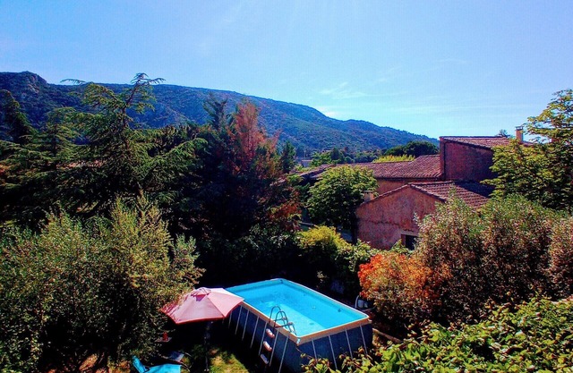 Air-conditioned house. View of the Luberon. New house. view to the Luberon.