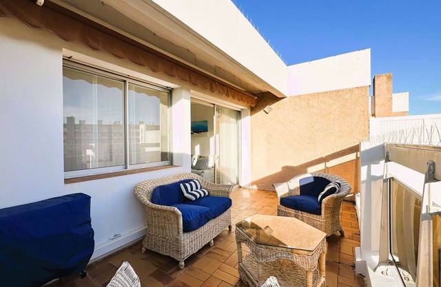 Air-conditioned studio for 4 people, 50m from the beach - Les Salins d'Hyères