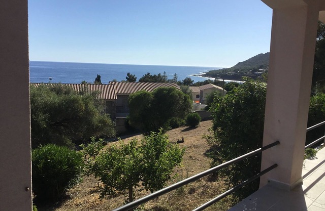 Air-conditioned villa by the sea Tiuccia Corse 350 m from the beach