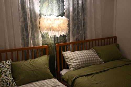 Airport Bus Direct, 5min to Hongdae,Hapjeong,K-POP,Gangnam,Entire Home