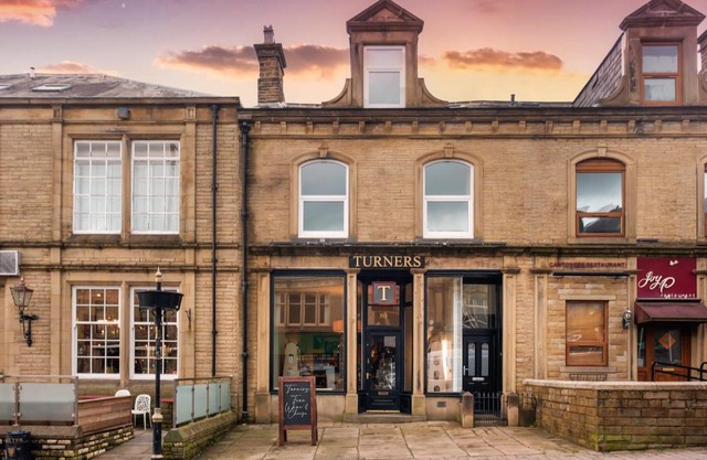 Albert Road Apartments Room 1