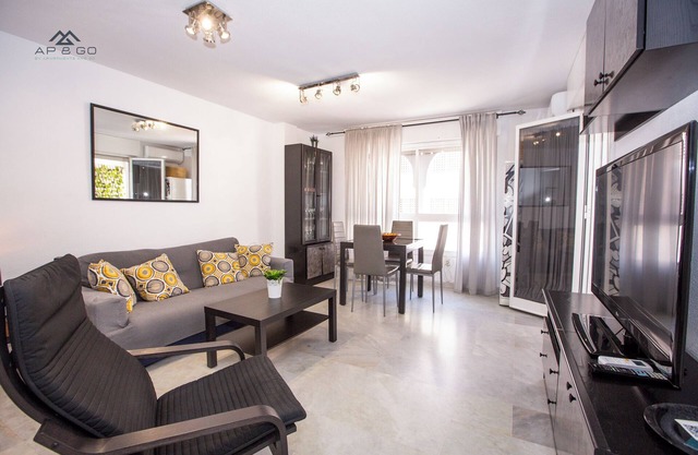 Alcazaba Square Central Beach