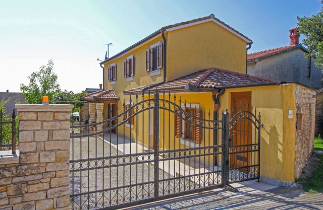 Alena in Debeljuhi (Haus für 4 Personen)