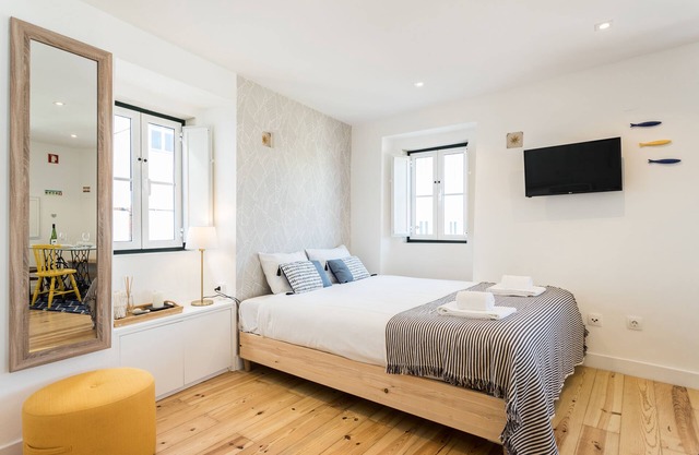 Alfama Loft Studio Loft Apartment w/River View - by LU Holidays