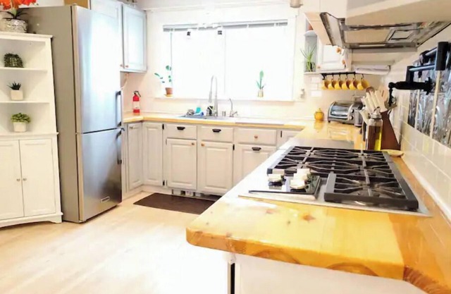 Alluring 3 Bedroom 🏡 ➕️ Jacuzzi jet tub