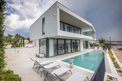Alluring Rogoznica Villa 5 Bedrooms Villa Evening Star Private Infinity
