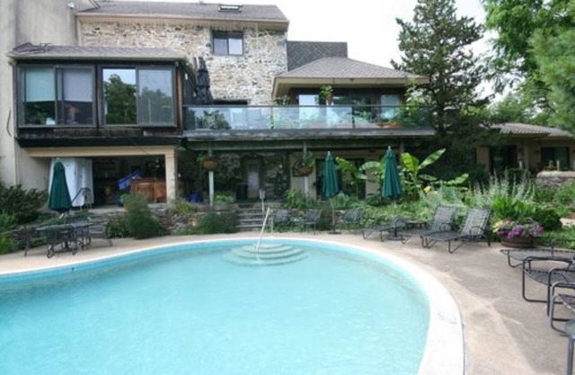 Alpenhof Bed and Breakfast
