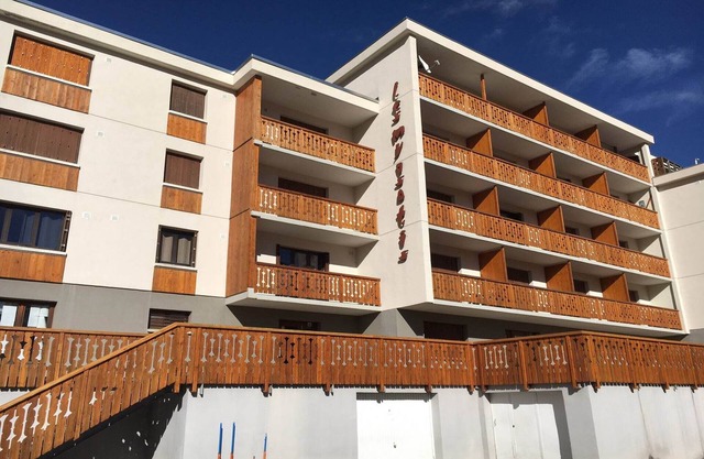 Alpine Comfort with Balcony