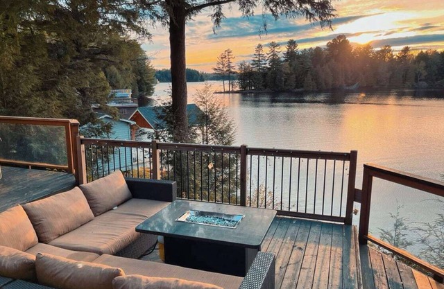 Alpine Lake House - Waterfront + Hot tub