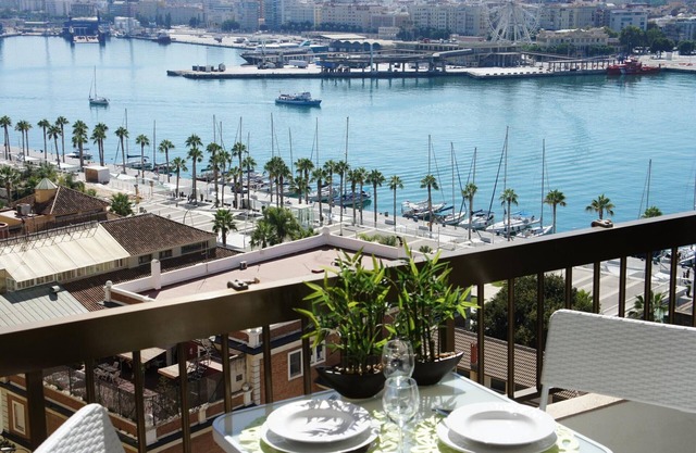 Amazing 4-bedroom penthouse near the sea in Málaga