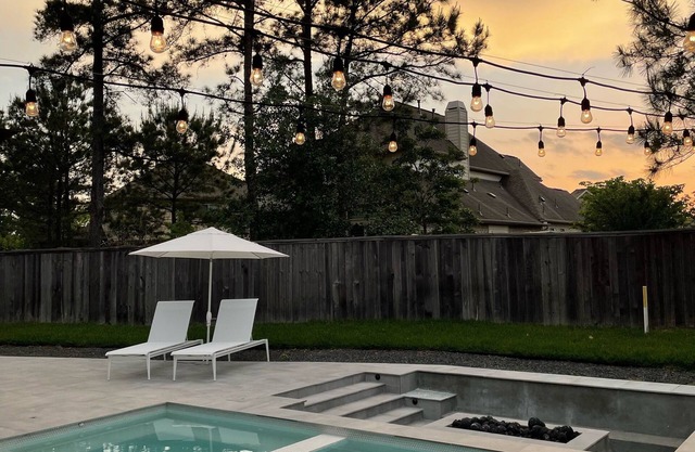 AMAZING 4 BR home w NEW pool & sunken fire pit!