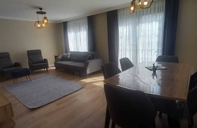 Amazing 6-bedroom apartment with AC in Istanbul