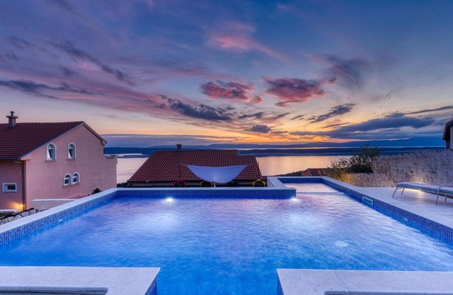 Amazing apartment in Dramalj with WiFi