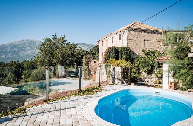 Amazing apartment in Gruda