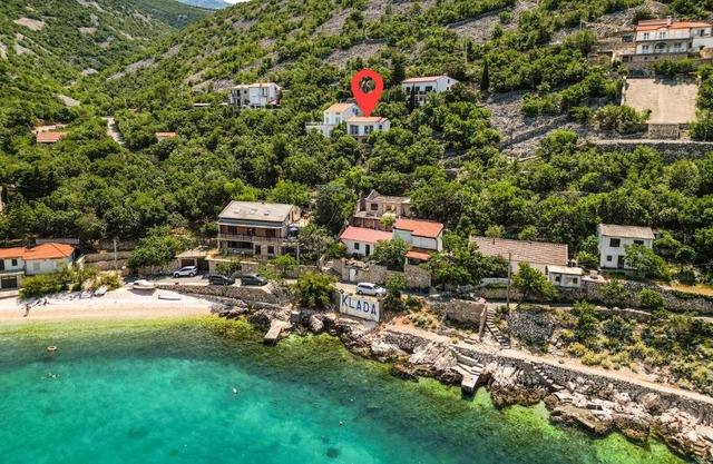 Amazing Apartment In Klada With Kitchen