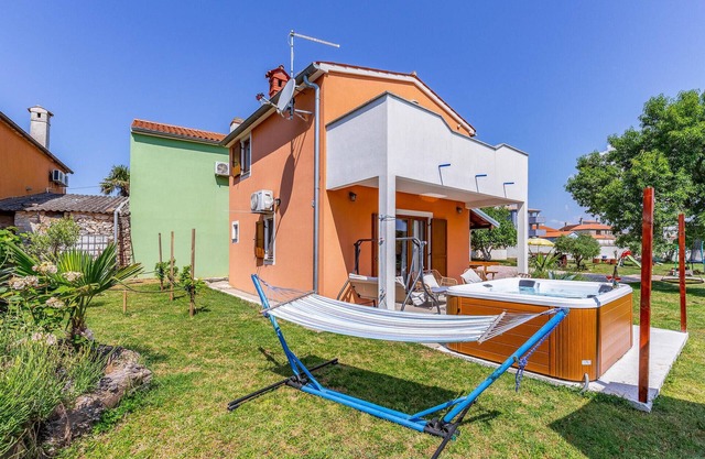 Amazing apartment in Pula with WiFi