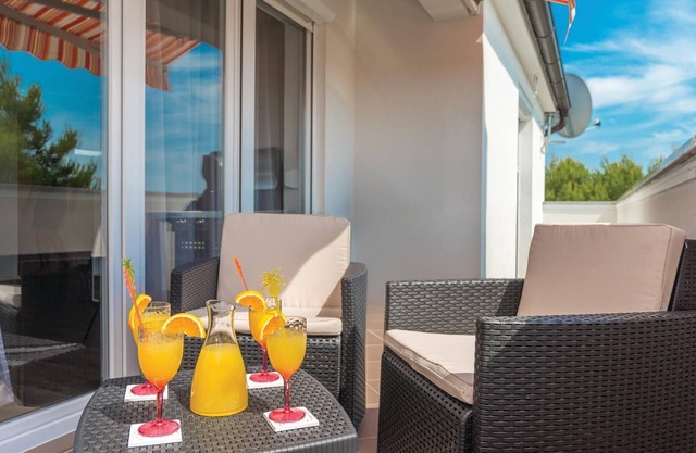 Amazing apartment in Sukosan with WiFi