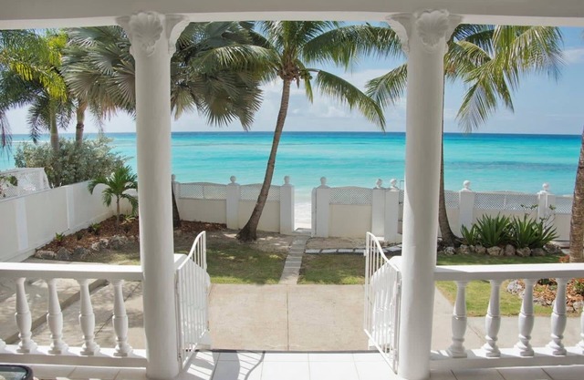 Amazing Beach Front Villa on the South Coast