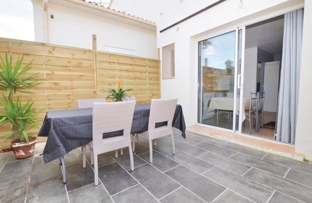 Amazing home in Aleria with WiFi