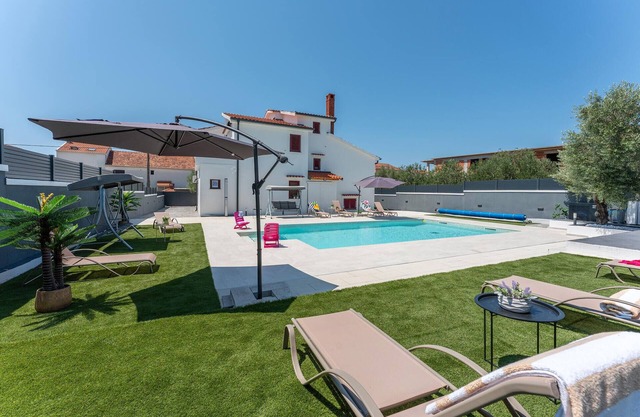 Amazing home in Biograd