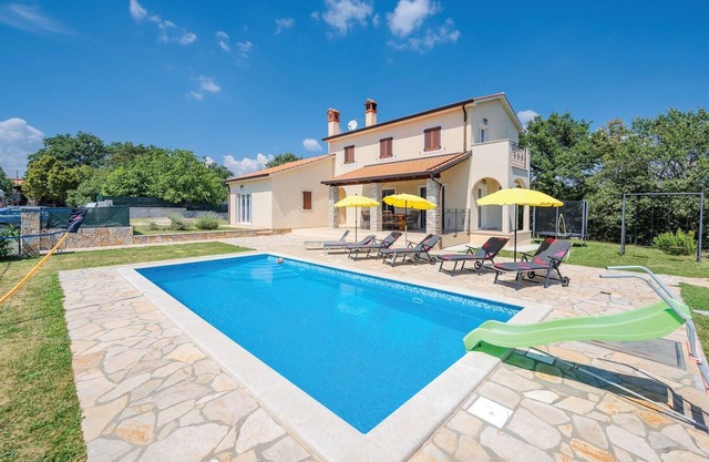 Amazing home in Bregi with WiFi