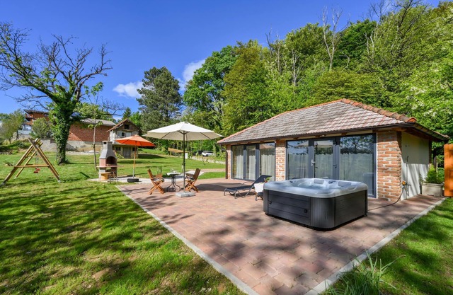 Amazing home in Donja Poljana