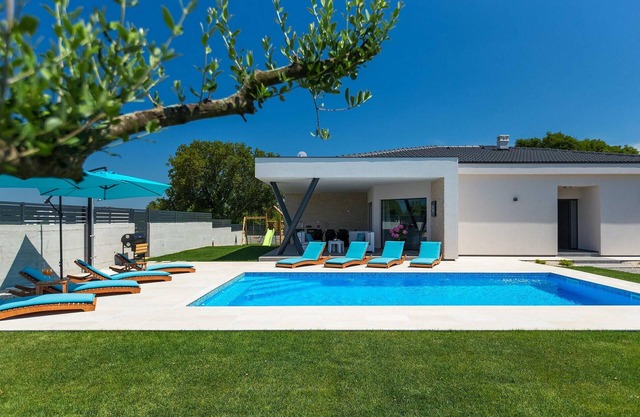 Amazing home in Krnica