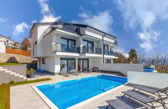 Amazing home in Lovran with sauna