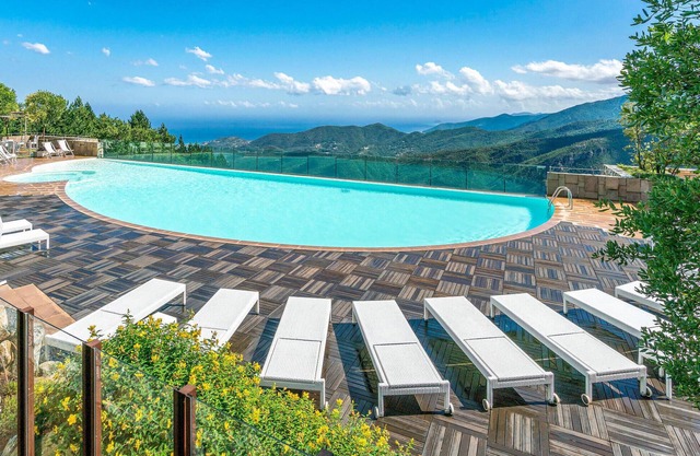 Amazing home in Magliolo with sauna