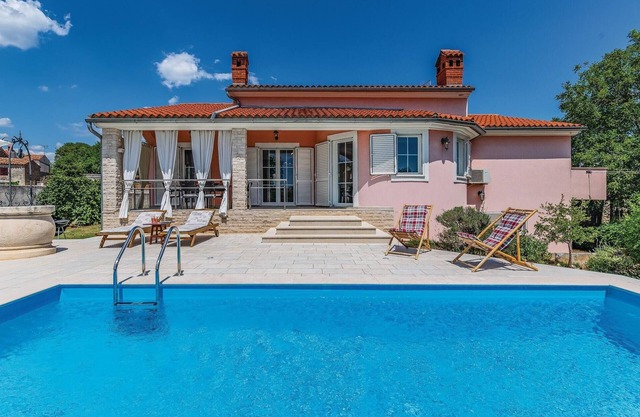 Amazing home in Marcana with WiFi