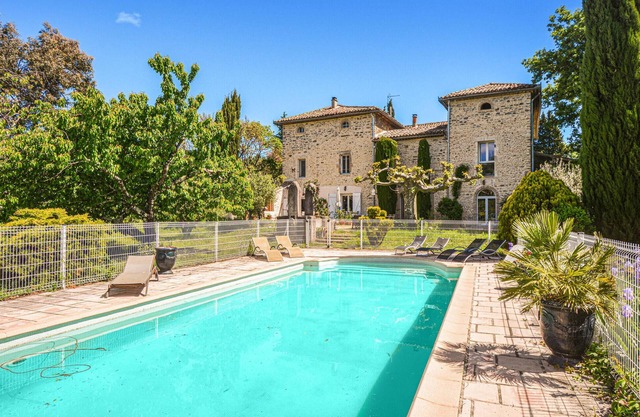 Amazing home in Saint-Ambroix