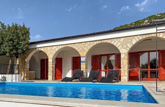 Amazing home in Starigrad with WiFi