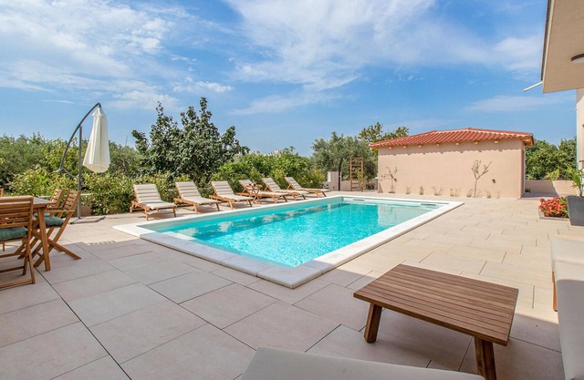 Amazing home in Sukosan