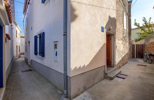 Amazing home in Susak