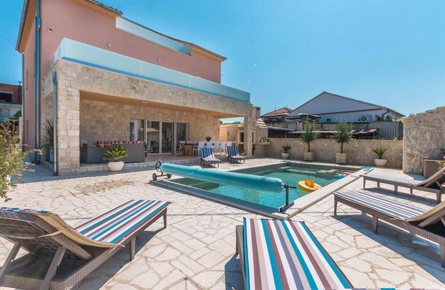 Amazing home in Turanj with sauna