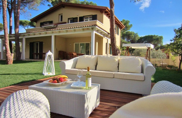 AMAZING LUXURY VILLA SANTA MARGHERITA PULA close to the sea