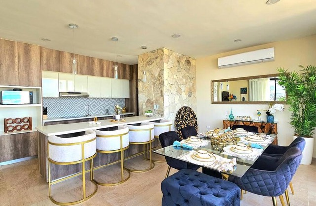 Amazing Panoramic View from Penthouse in Pedregal
