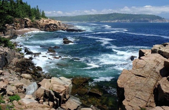 Amazing Sunset Cottage on Pushaw Lake in Maine