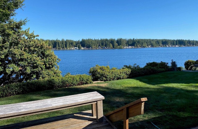 Amazing Updated Lakefront Cabin with Hot Tub and Dock