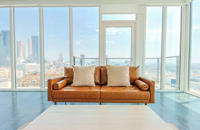 Amazing Urban Oasis 2bd 2bt