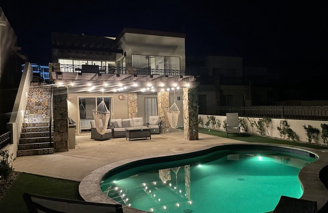 Amazing Views, Gated Community and Private Pool!