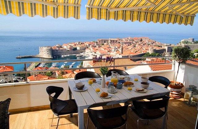Amazing views over the old town and Adriatic Sea! Outdoor Hot Tub