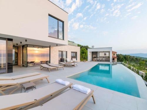 Amazing Villa in Labin with Sauna, Private Pool