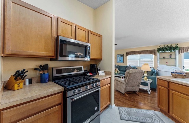 Amelia Villa-Pet Friendly 2 Bd-Great Location