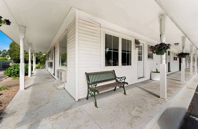 Americas Best Value Inn Stonington Mystic
