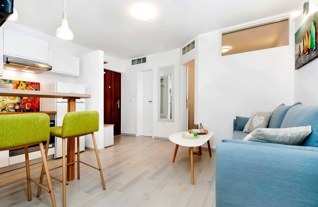 AMICI - Apartment in Center with Terrace