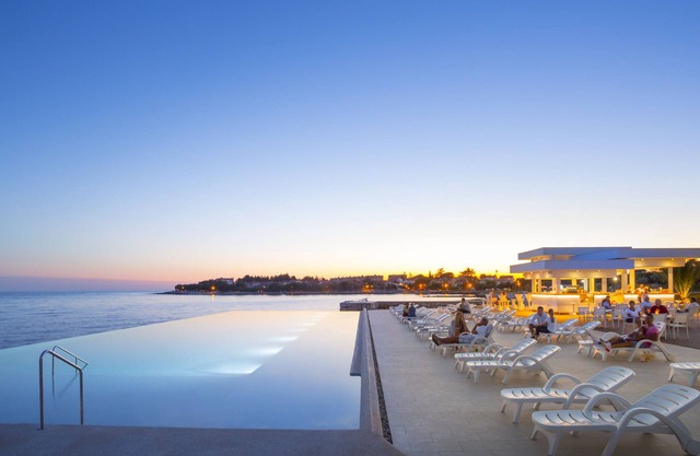 Aminess Vival Maestral Hotel