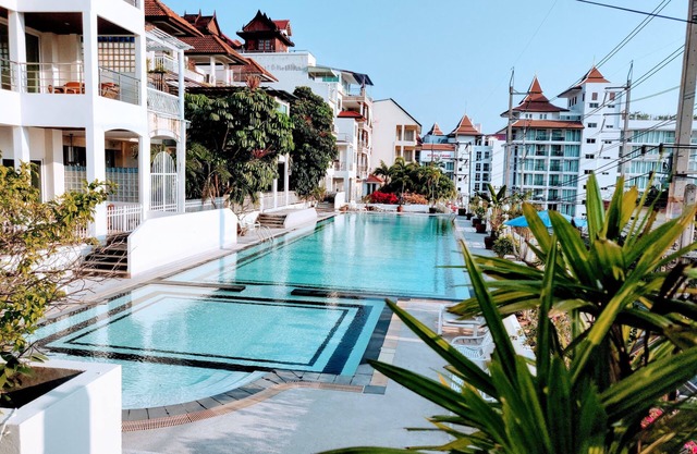 Amstellux Apartments